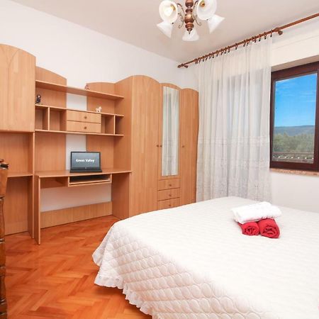Apartament Green Valley أوميس المظهر الخارجي الصورة